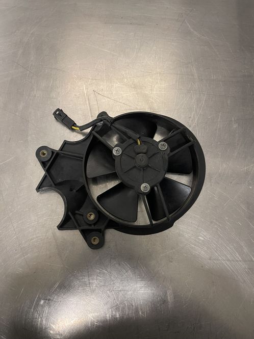 Hovedbilde Buell XB12S Lightning 2004 Kjølevifte radiator 