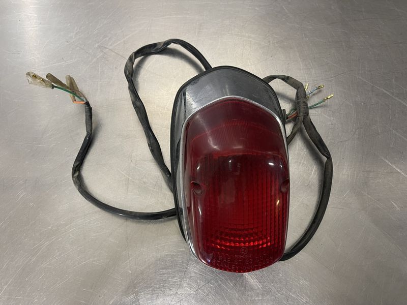 Honda Shadow VT1100 1998 Baklykt