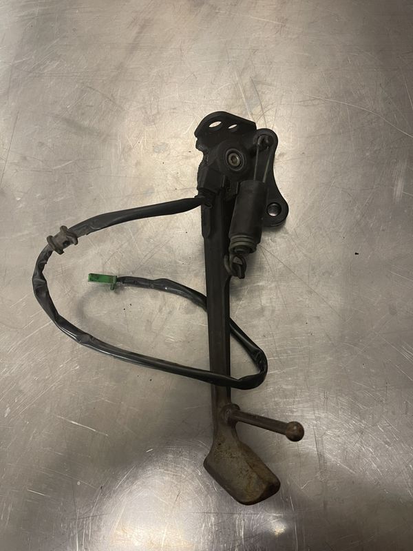 Honda ST 1300 2004 Sidestøtte 