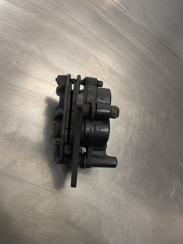 Honda CBR 125 2013 Bremsecaliper foran høyre 
