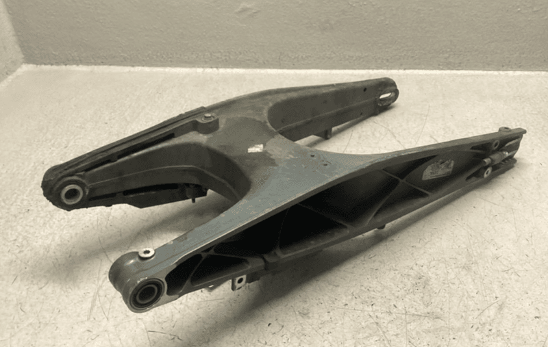 KTM RC 125 2015 Baksving