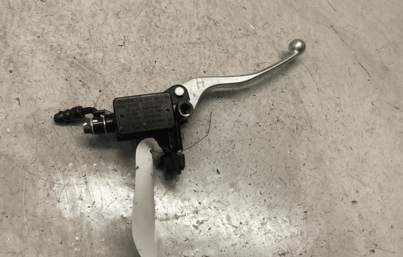 Honda CB125R 2023 Bremsepumpe frambrems 