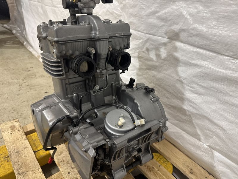 Kawasaki ER5 2001 Motor