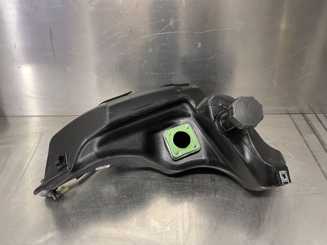Hovedbilde Vespa Primavera 50 2/4T Bensintank 