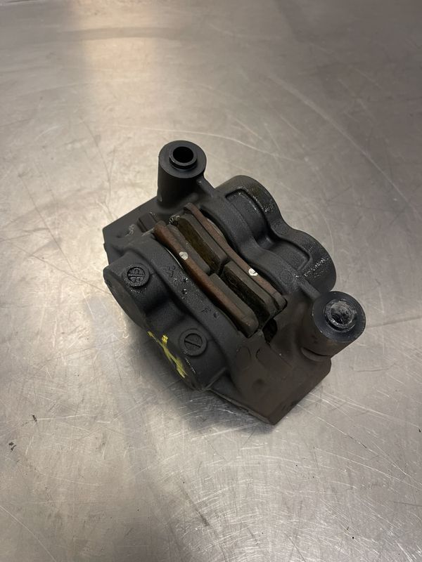 Yamaha MT 09 2019 Bremsecaliper foran høyre