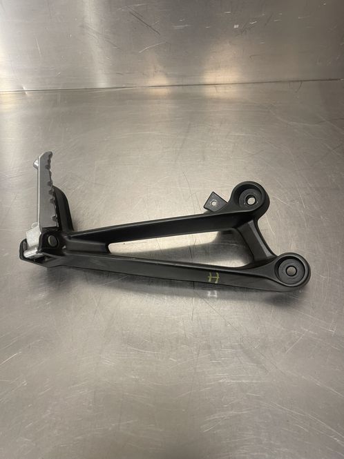 Hovedbilde Yamaha MT 07 2016 Fothviler m/brakett passasjer høyre