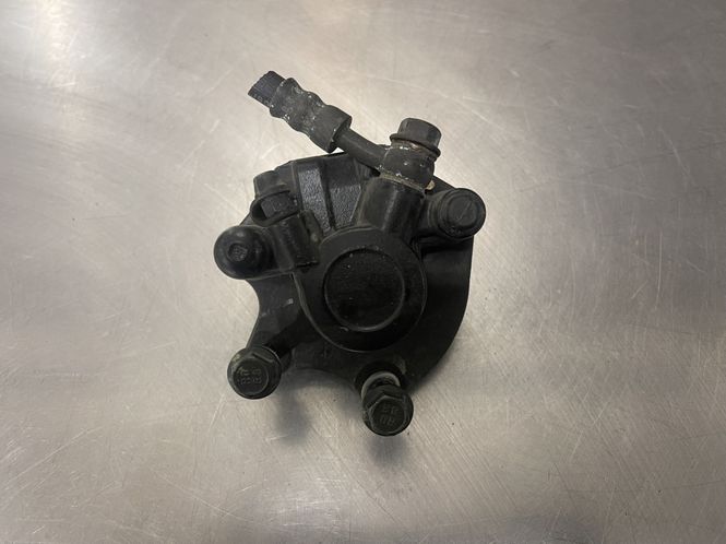 Hovedbilde Peugeot Kisbee 2019 EFI E4 Bremsecaliper frambrems