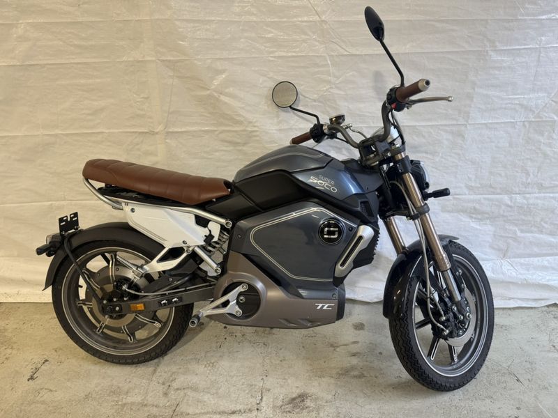 Super Soco TC 2020 EL moped