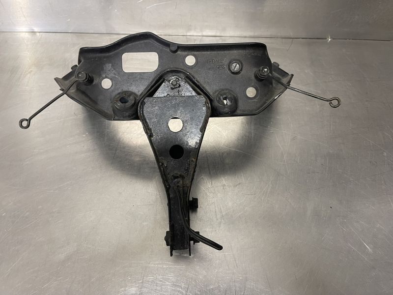 Honda CBR 600 2002 Frontbrakett