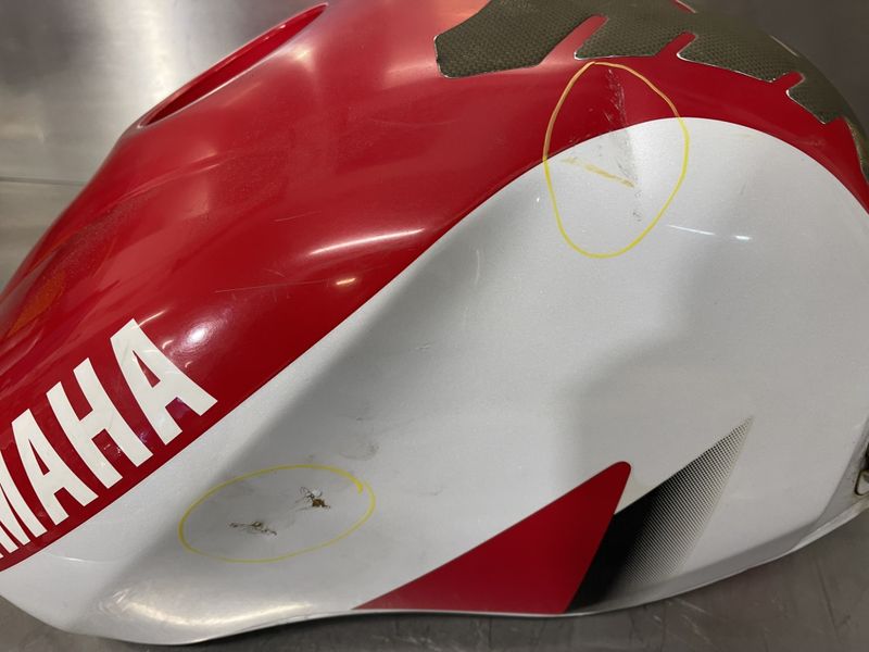 Yamaha R6 1999 Bensintank 