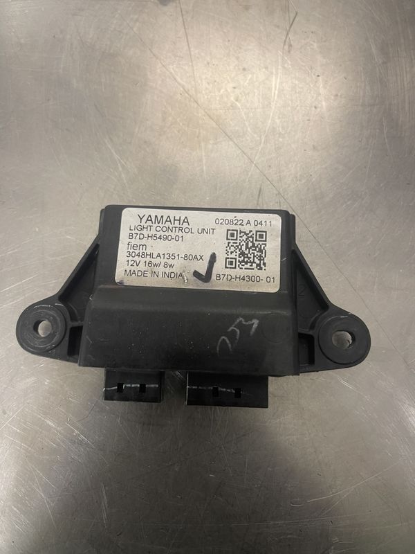 Yamaha MT125 2020-2025 Styreenhet frontlykt 