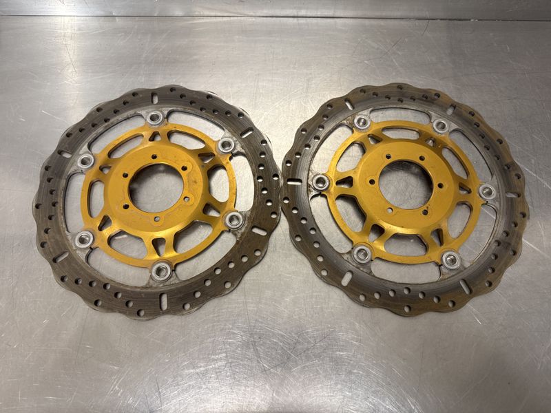 Honda CBR 600 1999 Bremseskiver frambrems