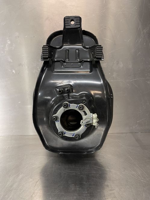 Hovedbilde Husqvarna Svartpilen 401 2023 Bensintank 