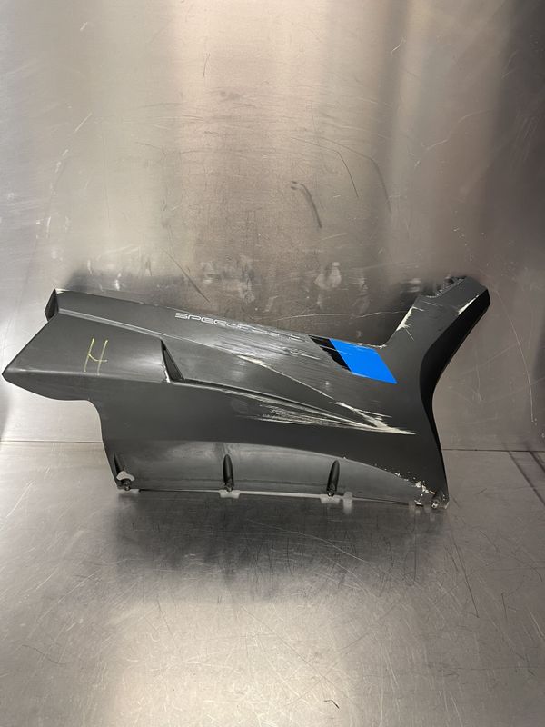 Peugeot Speedfight 4 Kåpe høyre nedre 