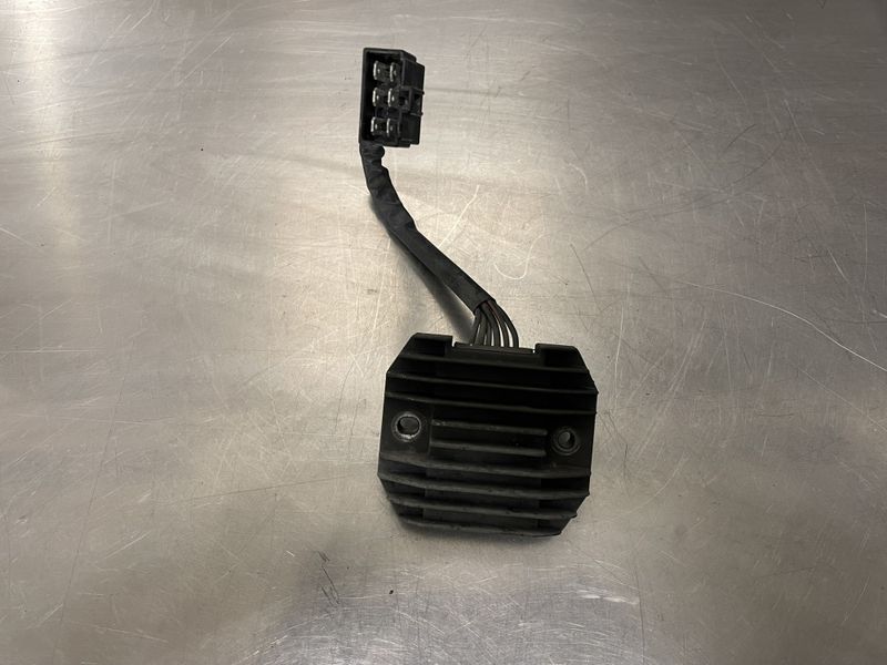 Kawasaki Ninja ZX-6R 1998 Spenningsregulator