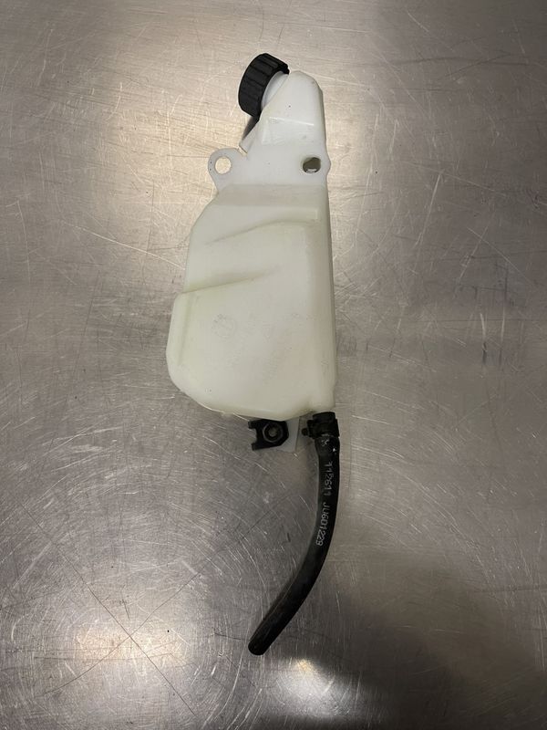 Husqvarna Svartpilen 401 2023 Ekspansjonstank 