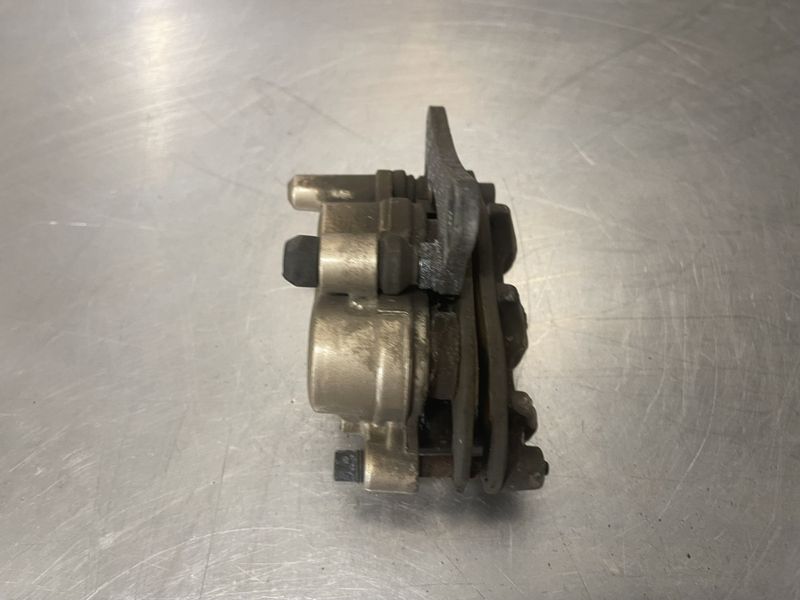 Honda CBR 125 2009 Bremsecaliper foran